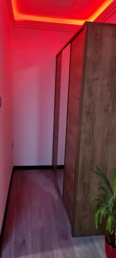 Travertin Eğri Daire